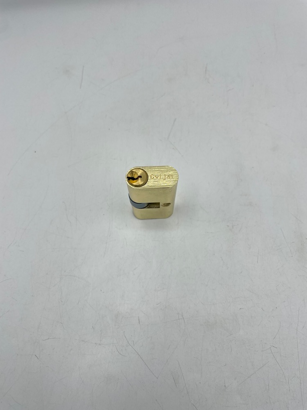 قفل 2.5 کامل اف یو اچ